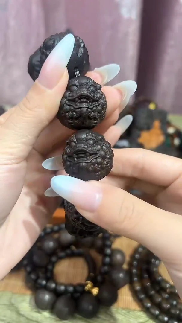 【闪购商品】贡木新品2.5cm貔貅抱球手串29.99