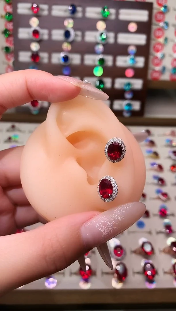 银S925镶嵌耳饰红宝石6*8 酒红 银托