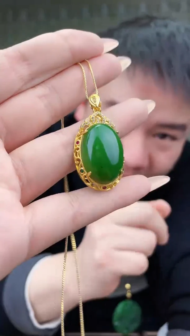 【闪购商品】和田玉挂件未镶嵌拍一发一，多样性发货！