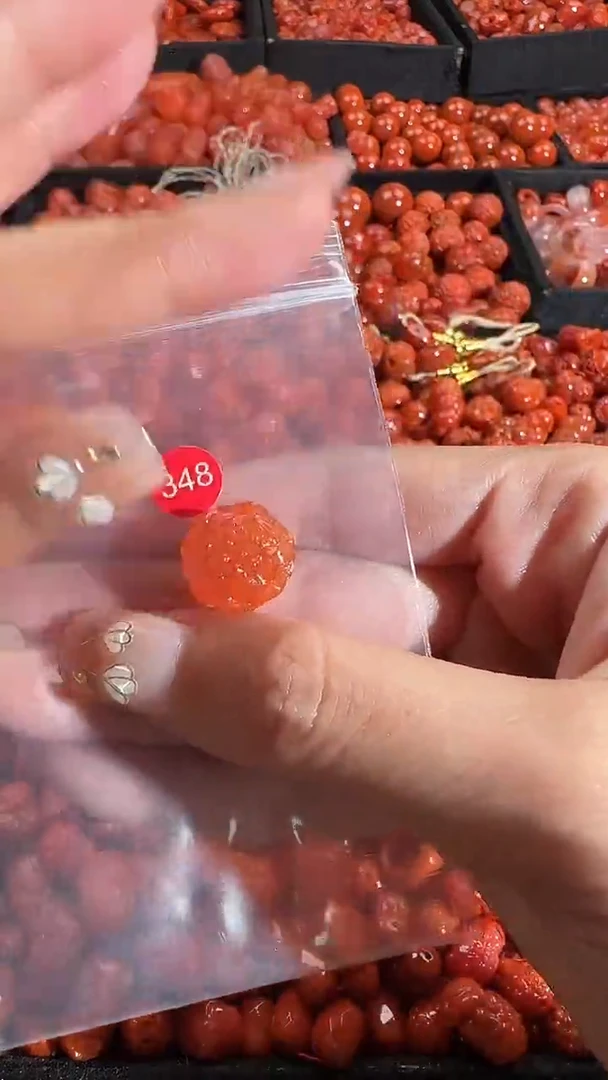 颈饰未镶嵌南红玛瑙1