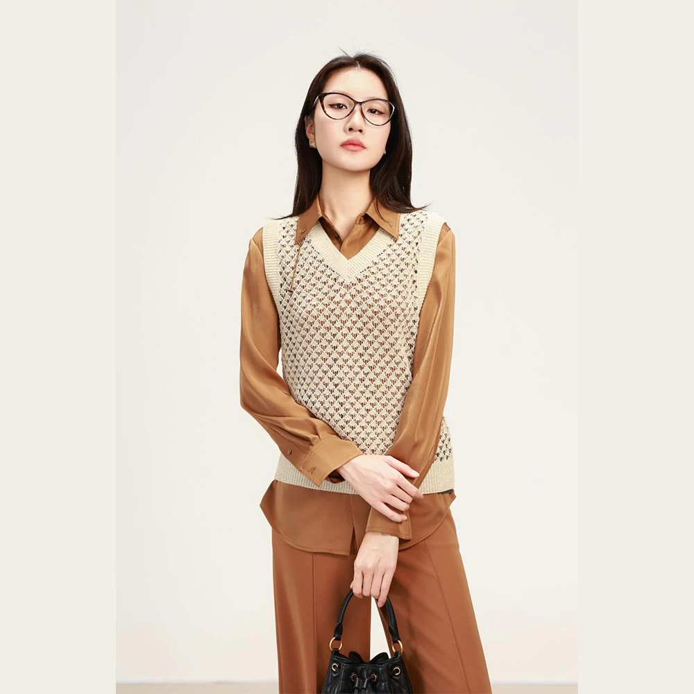 AMASS/阿玛施夏季新款时尚简约百搭清凉镂空V领针织背心女538035