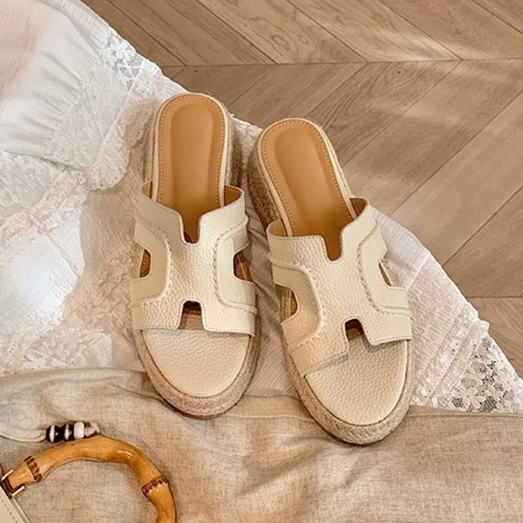 露思同款复古一字凉拖女2025夏季外穿草编宽松糕厚底高跟坡跟拖鞋