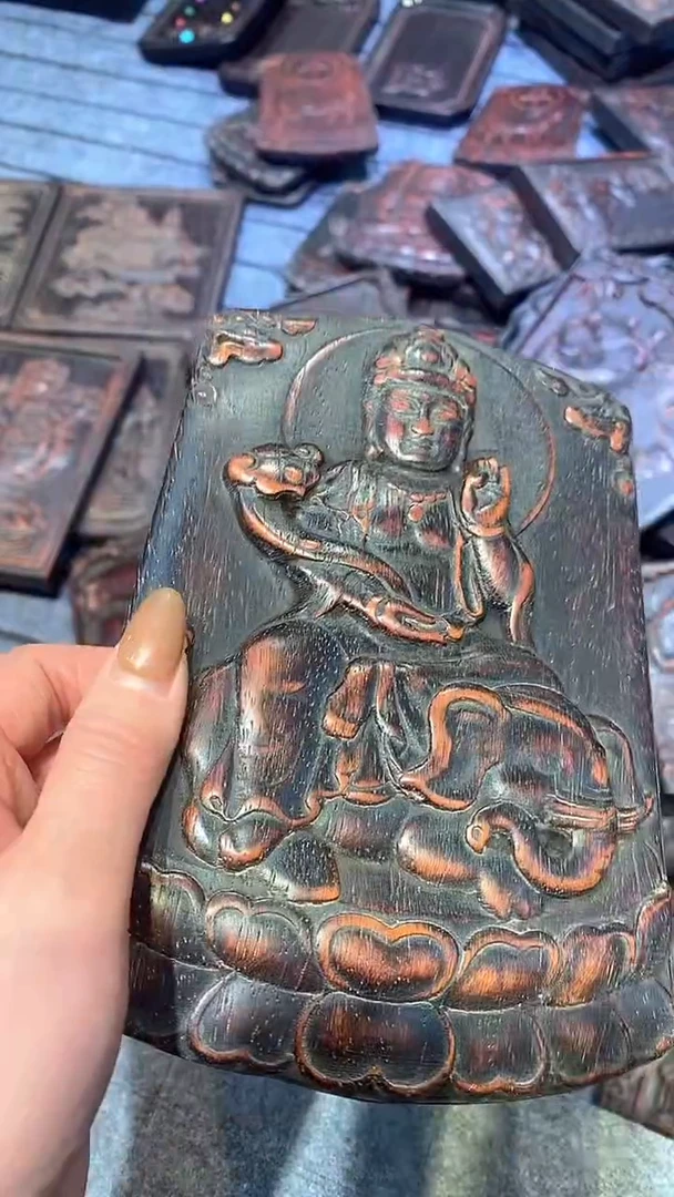 木紫檀雕刻一物一拍