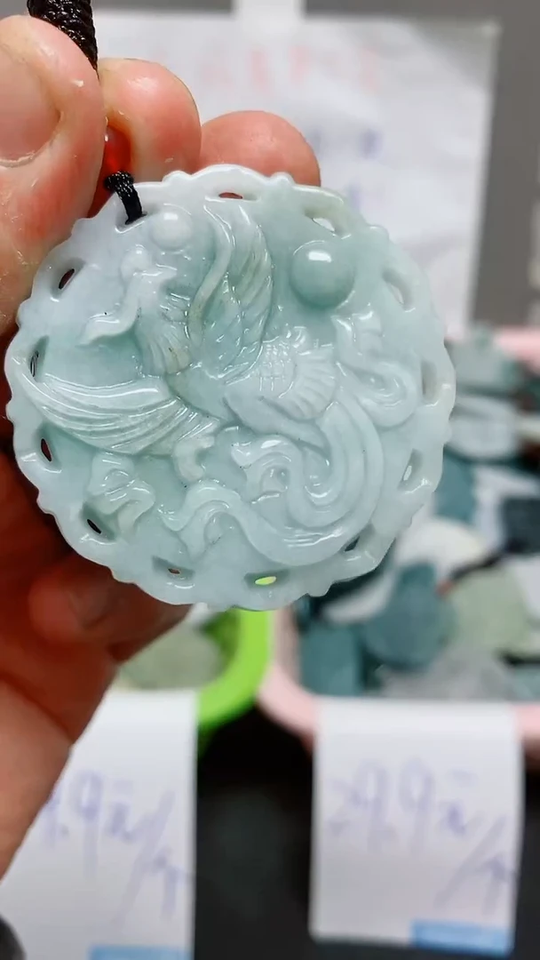 【闪购商品】翡翠颈饰未镶嵌天然翡翠A货