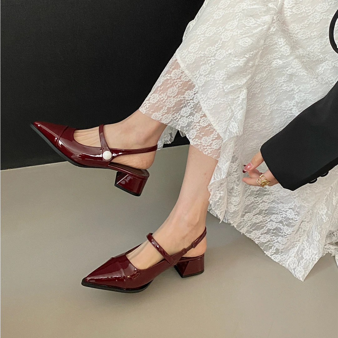 粗跟高跟鞋女2025新款春夏季中跟尖头单鞋法式玛丽珍包头后空凉鞋