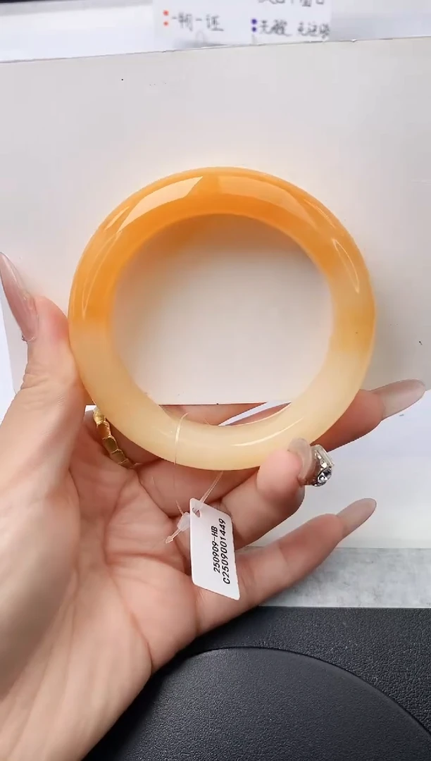 未镶嵌手镯石英质玉w195-HA54+