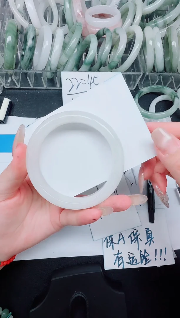 未镶嵌手镯石英质玉659/60.1