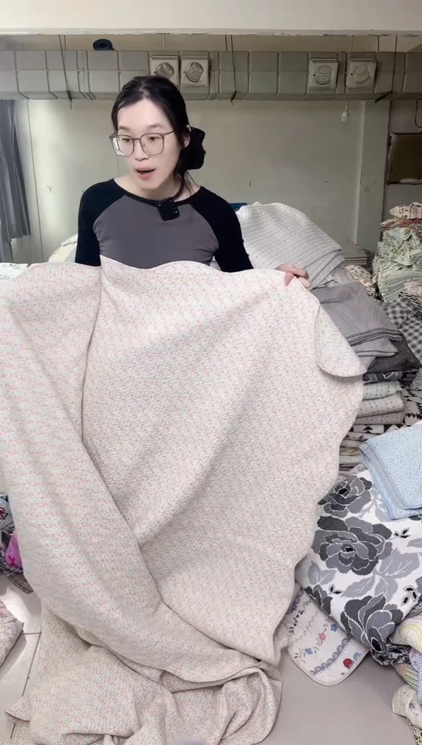 棉220*240高密花边床盖