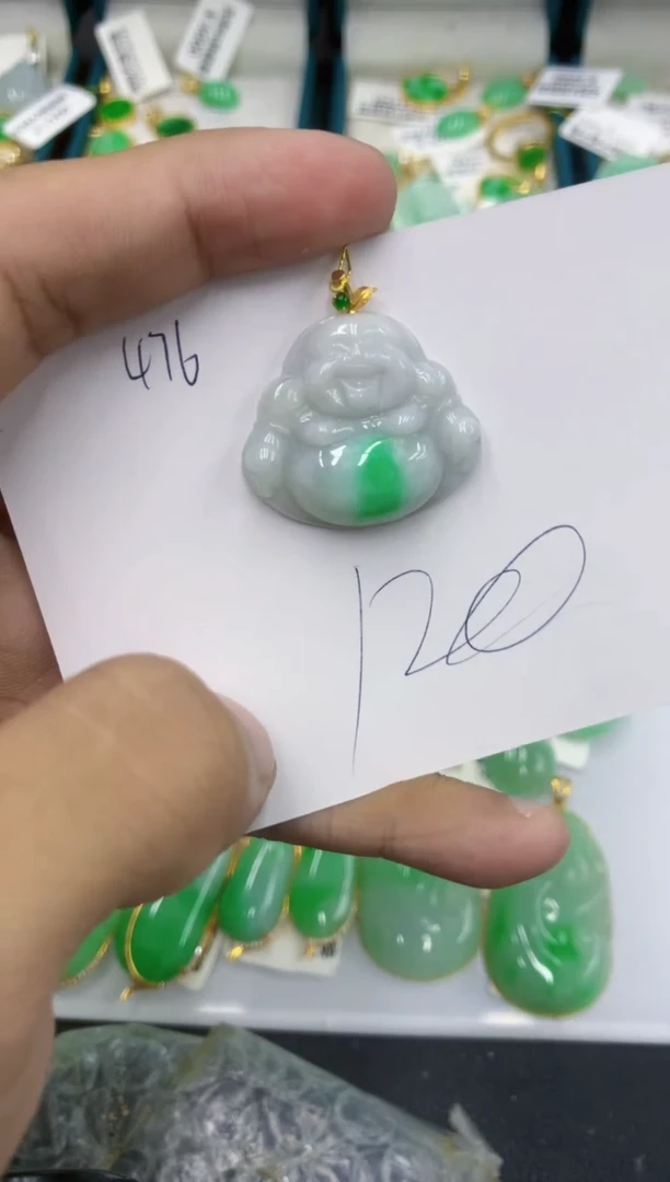 颈饰18K金镶嵌翡翠休*～1111111111