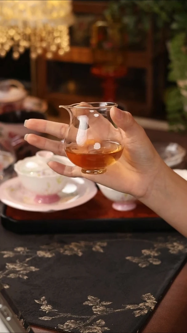 玻璃公杯哈哈哈哈哈