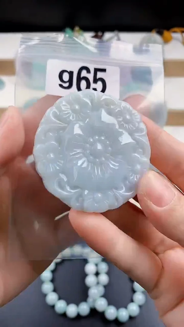 颈饰未镶嵌翡翠天然翡翠吊坠挂件