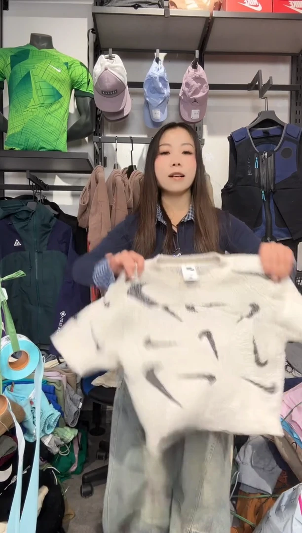 1013编码 耐克卫衣服饰过款为准 尺码