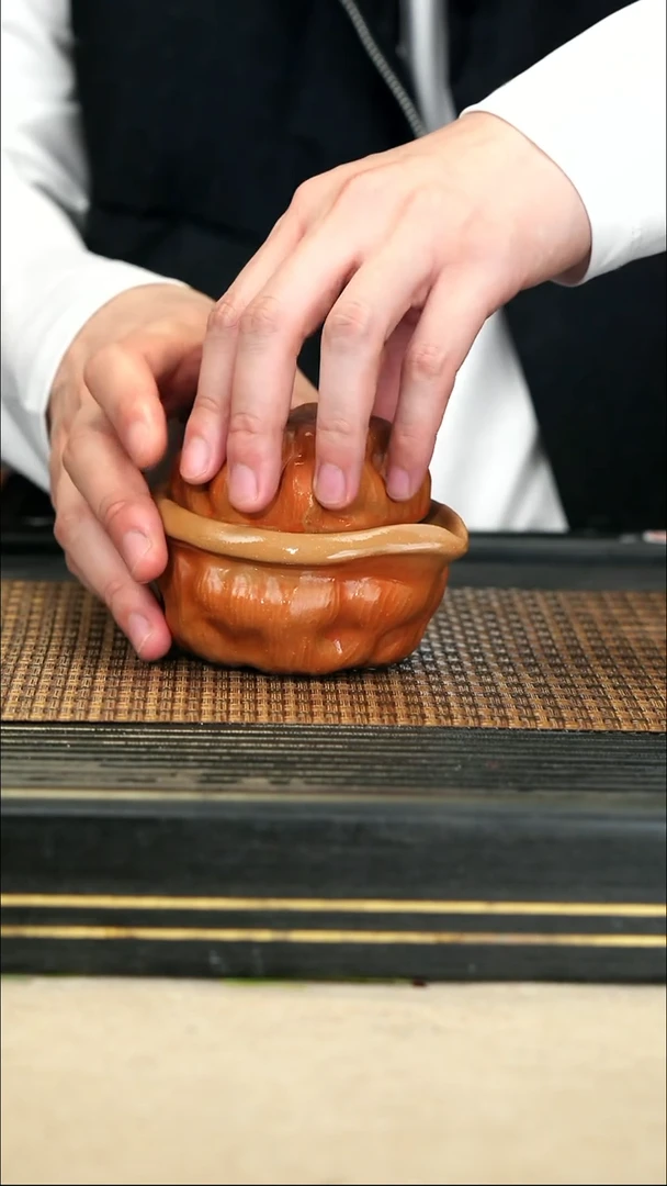 【闪购商品】紫砂茶壶13核桃 手抓壶