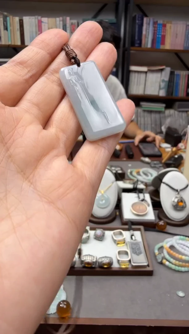 颈饰未镶嵌翡翠悟道吊坠