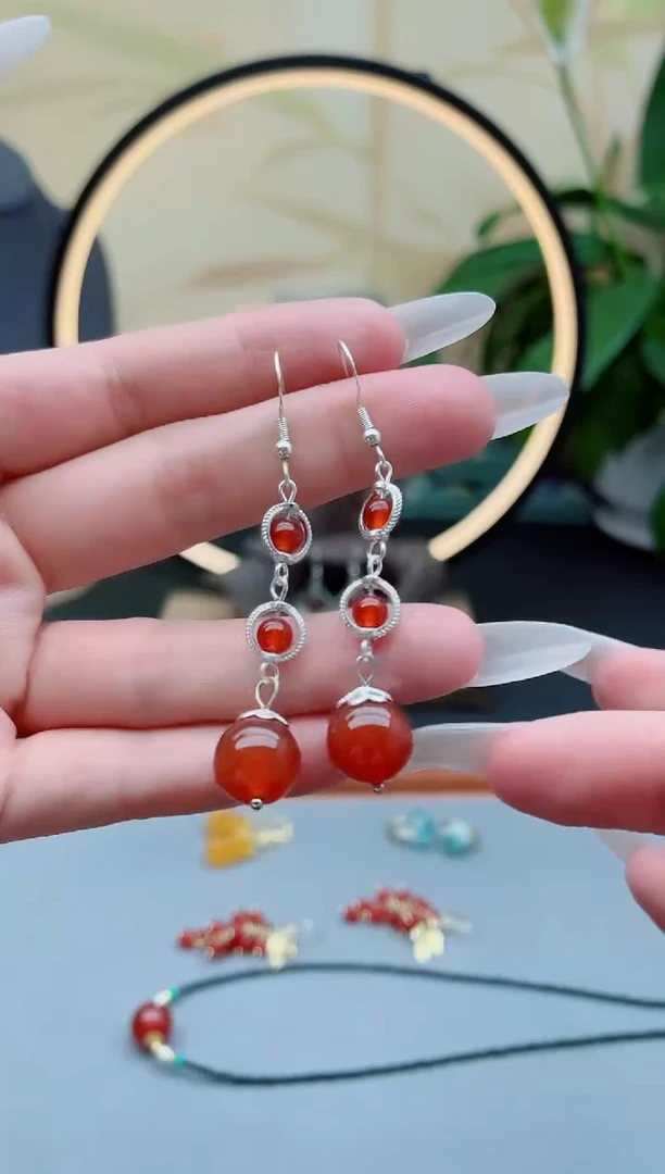 玛瑙/玉髓耳饰银S925镶嵌676红色三连珠