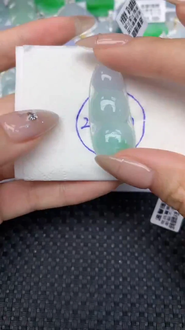 颈饰18K金镶嵌翡翠天然缅甸翡翠a货百元以上9元证书费自理