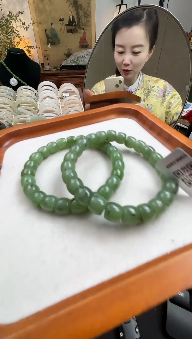 未镶嵌手链和田玉苹果绿直切珠子8mm