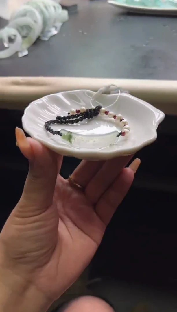 未镶嵌手镯翡翠手牌