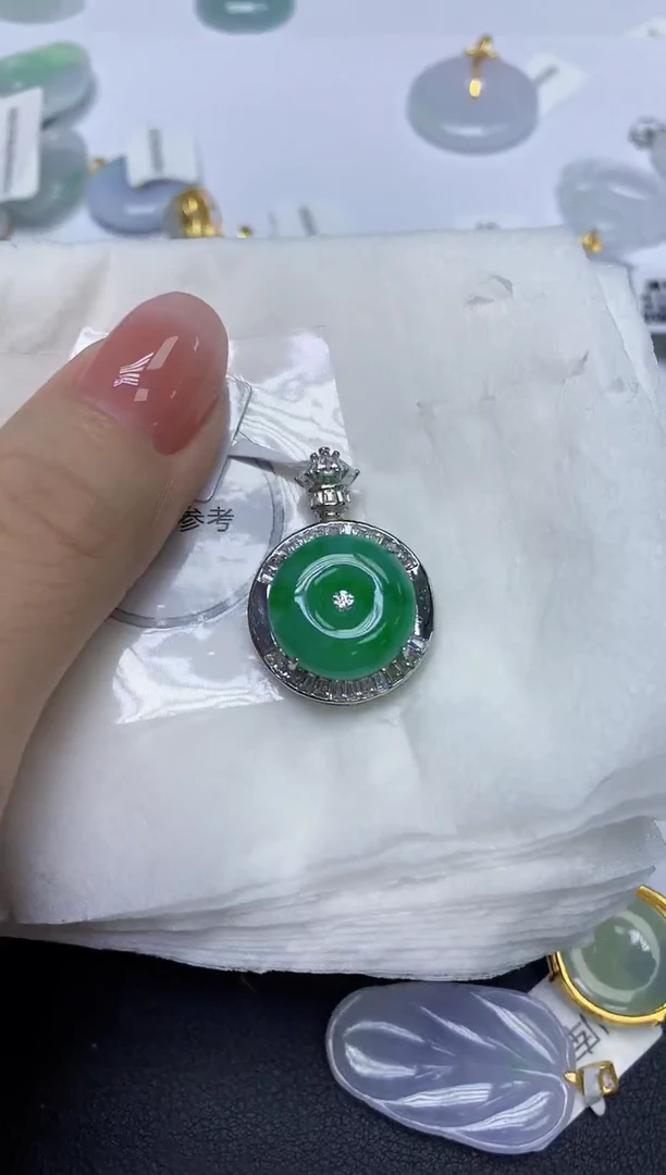 颈饰未镶嵌翡翠天然缅甸翡翠A货多样性发一件