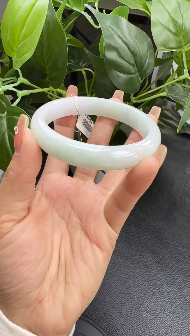 【闪购商品】翡翠手镯未镶嵌K611A-15 58-59圈