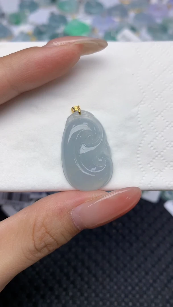 翡翠18K金镶嵌颈饰 天然翡翠a货