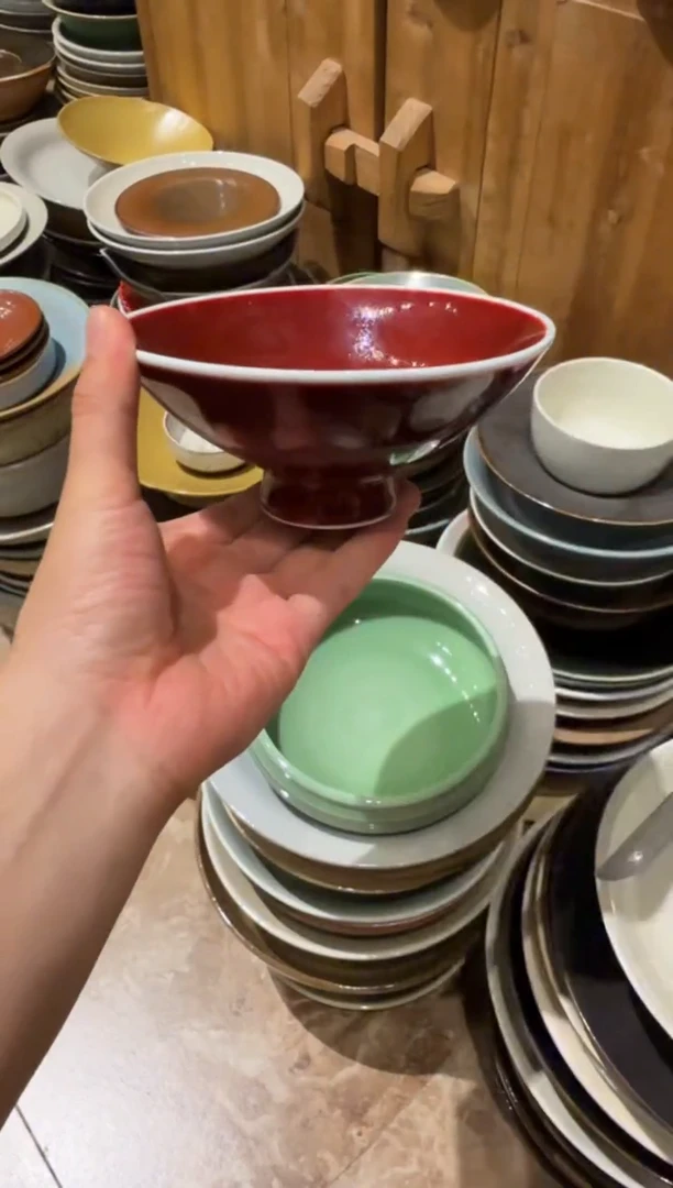 瓷片贝*680 微瑕郎红高足小碗1个