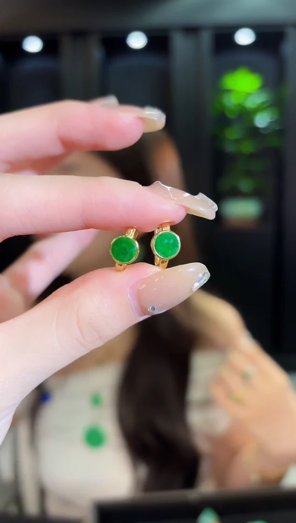 翡翠未镶嵌耳饰缅料A货/多样性发货/一件