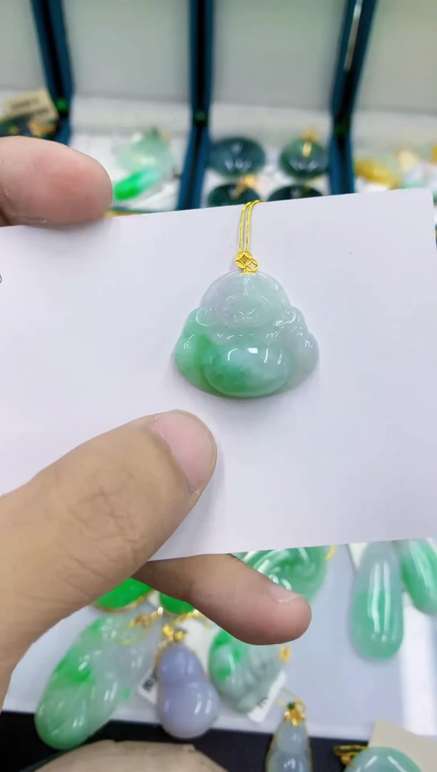 颈饰18K金镶嵌翡翠11111111
