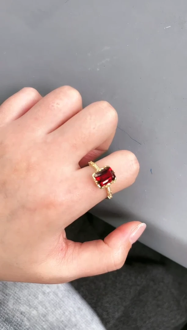 银S925镶嵌戒指石榴石v36