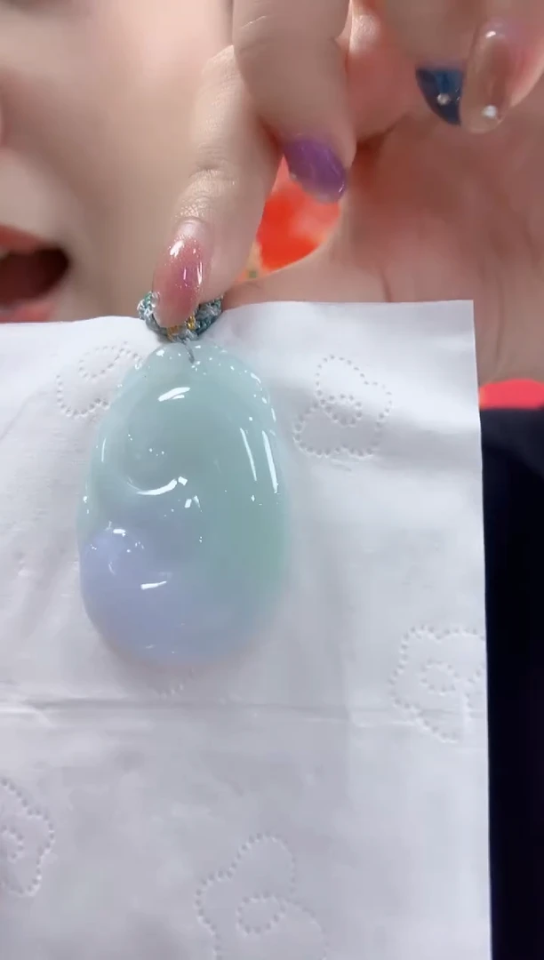 颈饰未镶嵌翡翠孤品如意