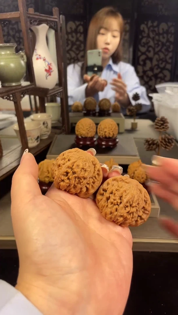 【闪购商品】文玩核桃把件四座楼45尺-21