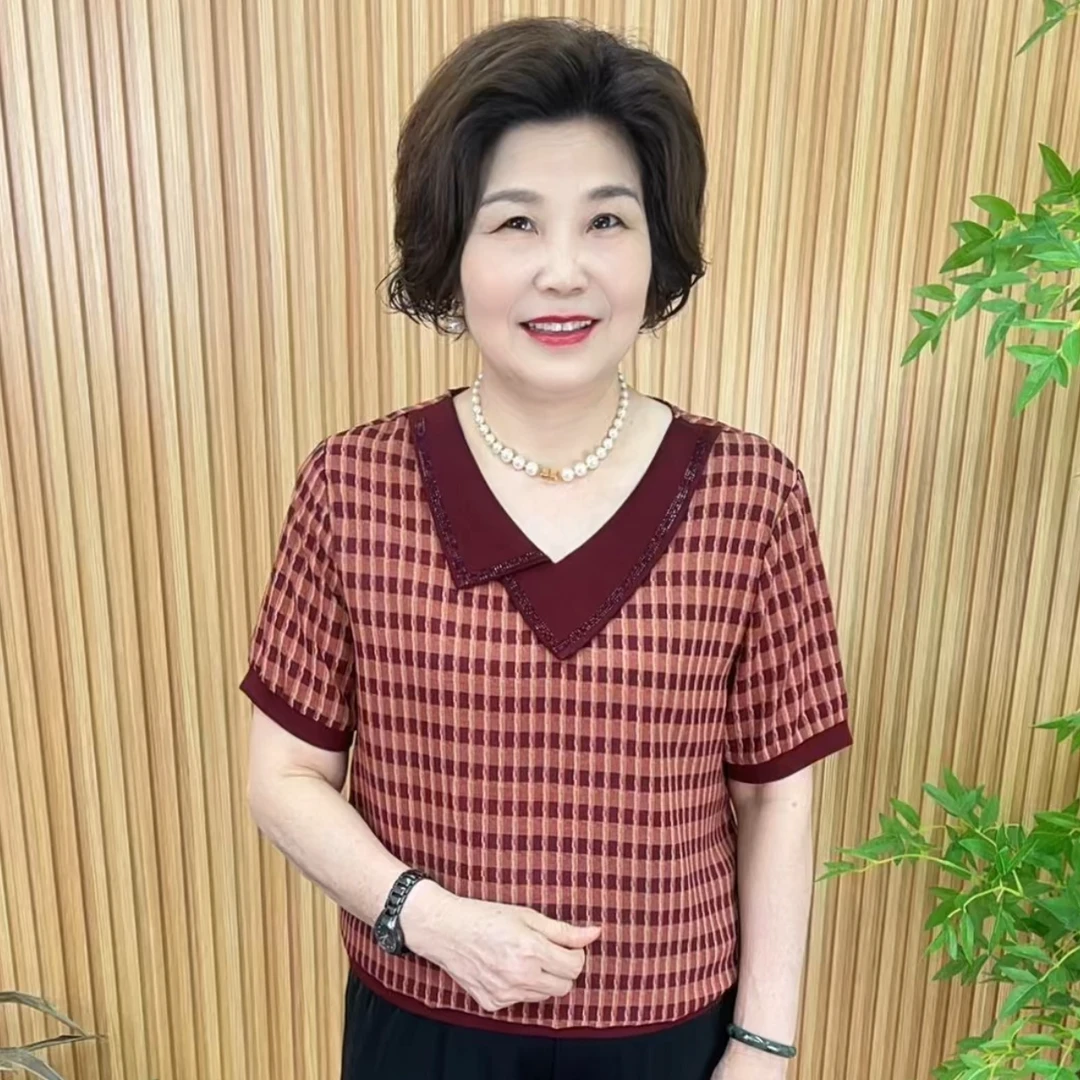 薄款时尚格子短袖翻领中老年女装妈妈装洋气t恤休闲V6621