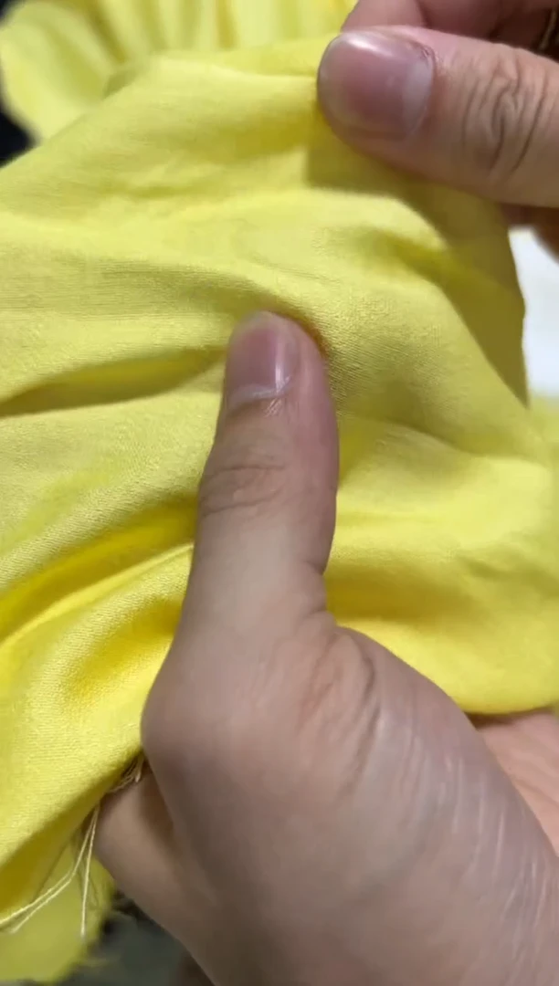 福利款25.8元5米 柠檬黄天丝苎麻面料 手感柔软亲肤 可做连衣裙