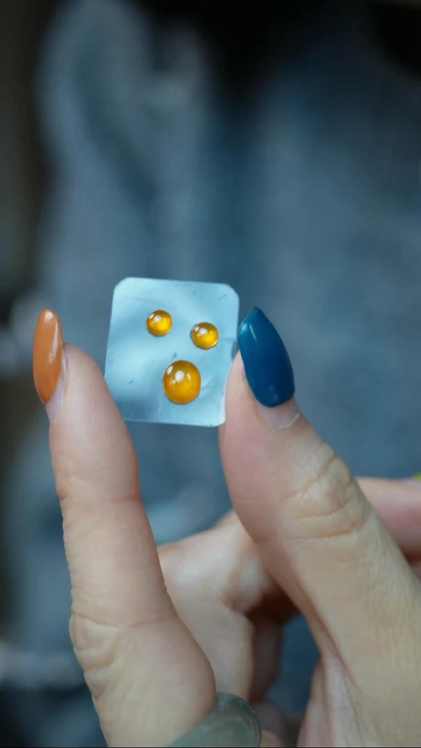 未镶嵌挂件翡翠49-裸石/姿/1F