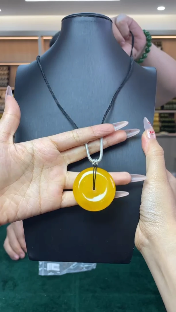 未镶嵌蜜蜡裸石多样性发一件