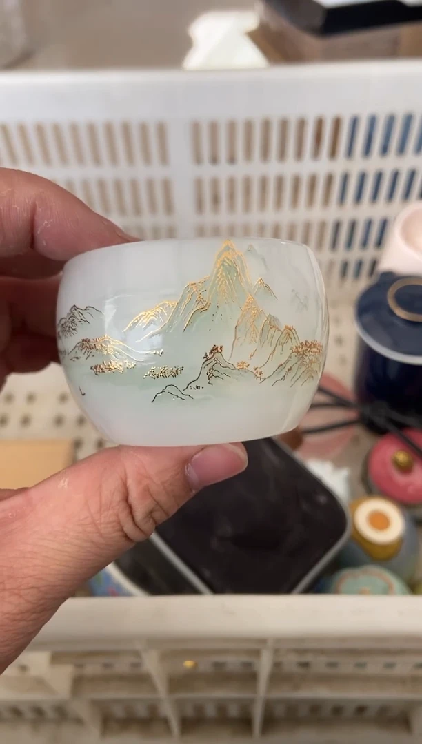 杯无运费险有瑕疵的摄影的产品有使用过的痕迹有点脏介意勿拍