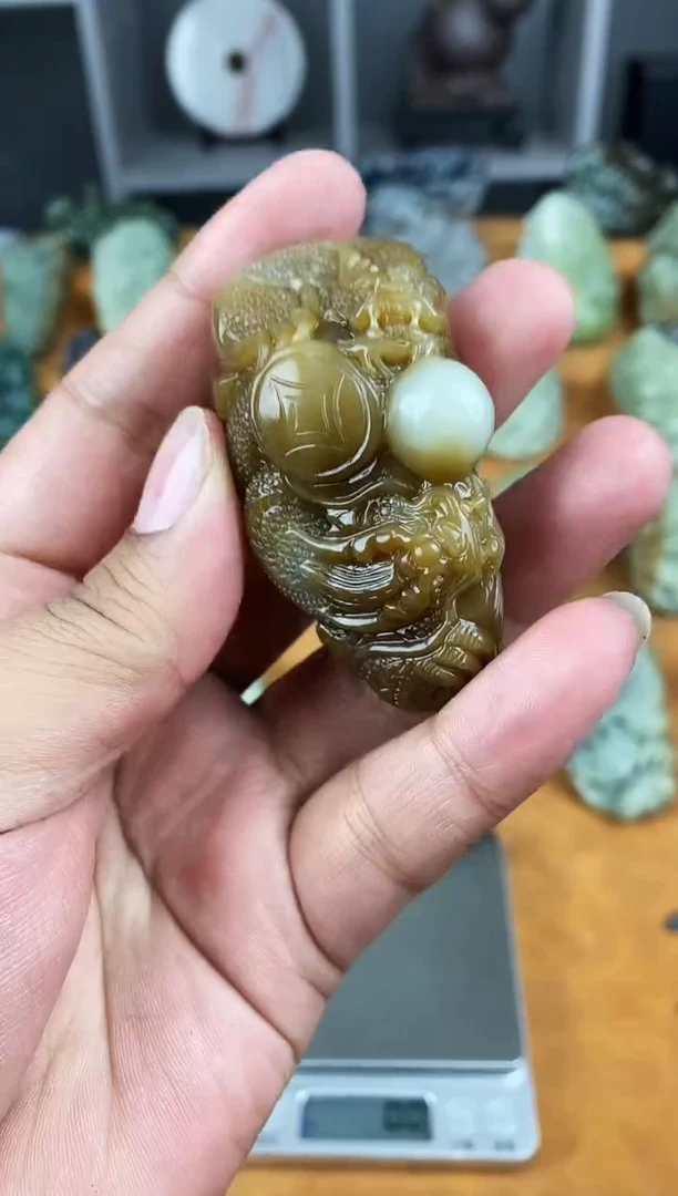 未镶嵌和田玉把件1