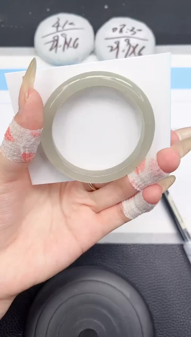 石英质玉手镯未镶嵌61-51.9