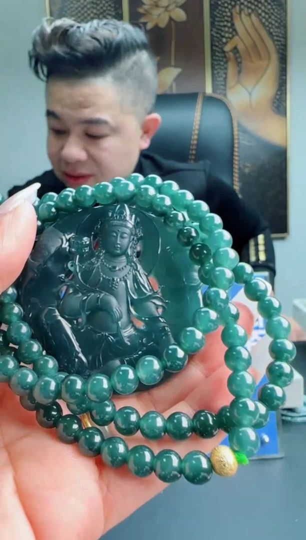 【闪购商品】翡翠颈饰未镶嵌111111111