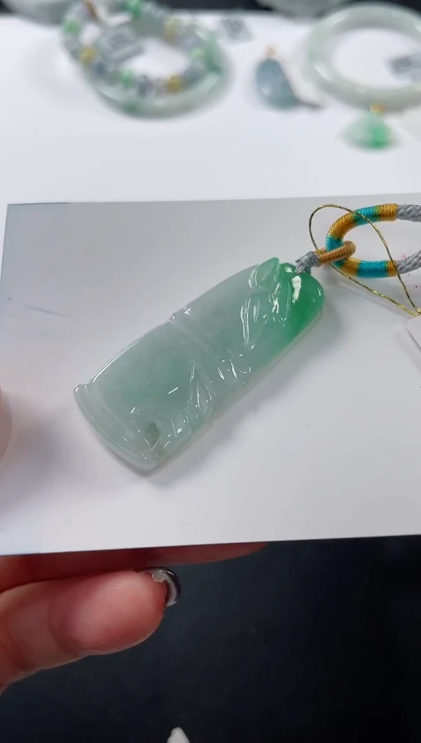 颈饰未镶嵌翡翠基地发货H2783