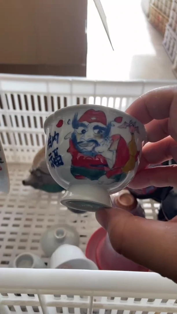 无运费险有瑕疵的摄影的产品有使用过的痕迹有点脏介意勿拍