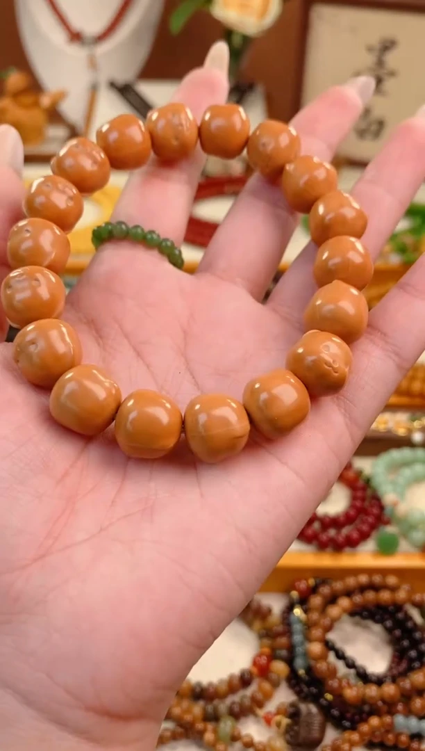 【闪购商品】猴头核桃吊坠猴头小熊单圈