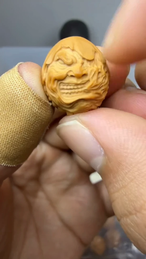 吊坠猴头核桃披风 恶僧