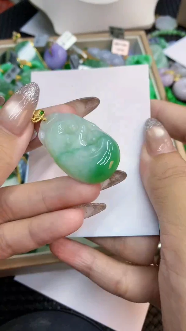 颈饰未镶嵌翡翠1