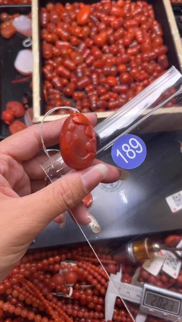 南红玛瑙未镶嵌珠宝奇石189