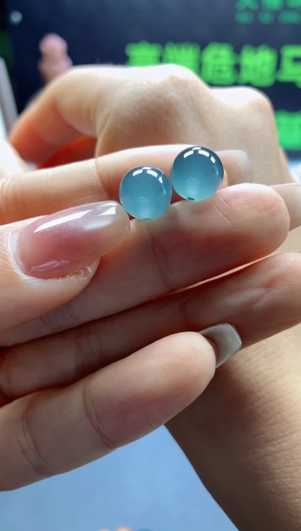 颈饰未镶嵌翡翠灏*0349629055（298*2颗）卡10左右