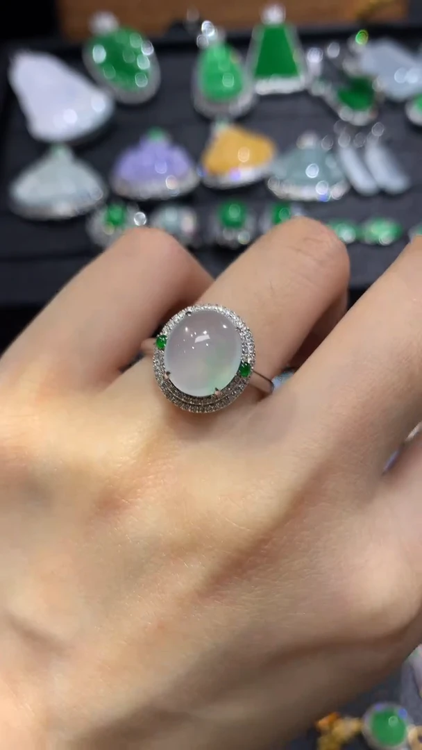 翡翠戒指18K金镶嵌20团购