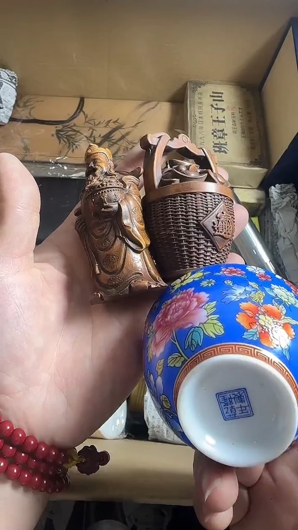 P*工艺美术艺术品