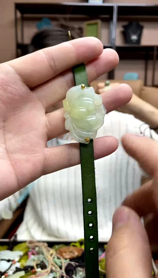 【闪购商品】岫玉吊坠未镶嵌·