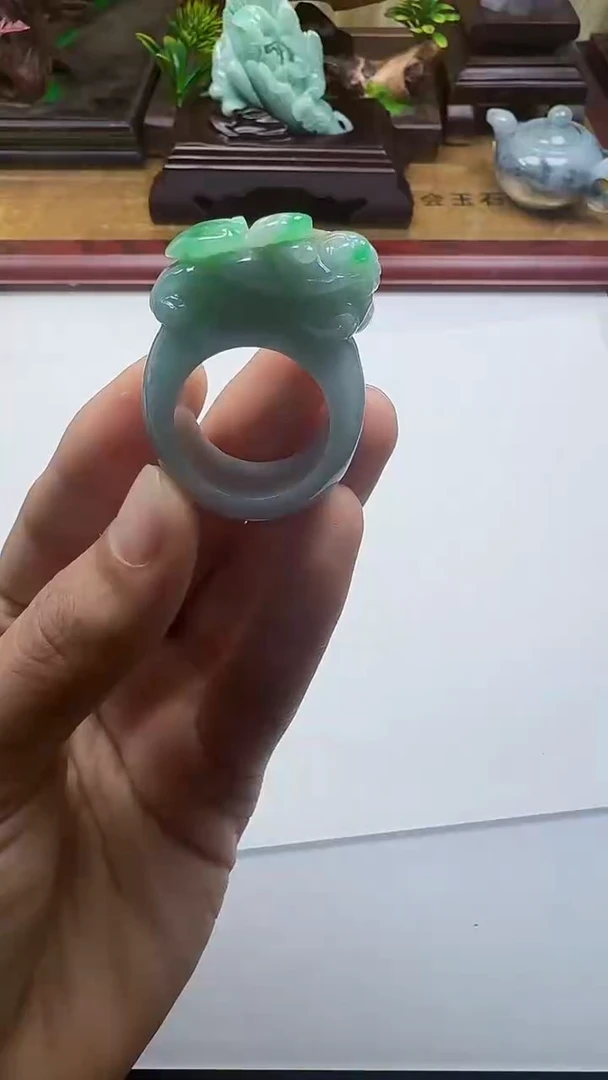 吊坠(不含链)未镶嵌翡翠1